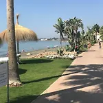 Playa Sin Aglomeraciones, Tarifas Especiales Cerca De Puerto Banus Apartment Estepona