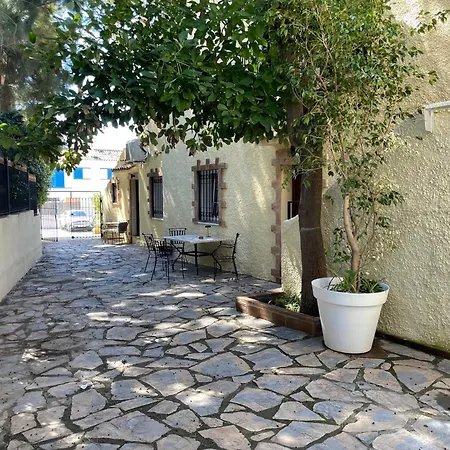 Playa Sin Aglomeraciones, Tarifas Especiales Cerca De Puerto Banus *