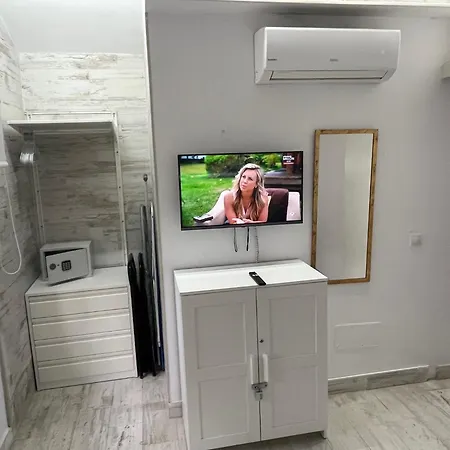 Playa Sin Aglomeraciones, Tarifas Especiales Cerca De Puerto Banus *