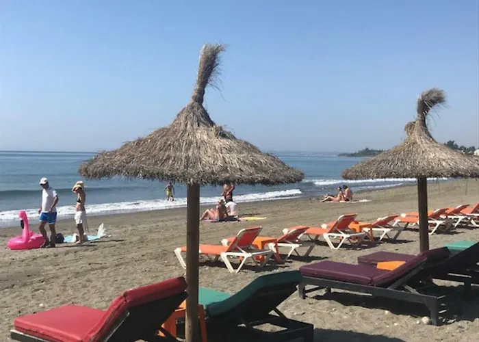 Playa Sin Aglomeraciones, Tarifas Especiales Cerca De Puerto Banus *