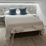 Playa Sin Aglomeraciones, Tarifas Especiales Cerca De Puerto Banus *