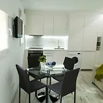 Playa Sin Aglomeraciones, Tarifas Especiales Cerca De Puerto Banus Appartement Estepona