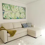 Playa Sin Aglomeraciones, Tarifas Especiales Cerca De Puerto Banus *