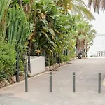 Playa Sin Aglomeraciones, Tarifas Especiales Cerca De Puerto Banus Estepona