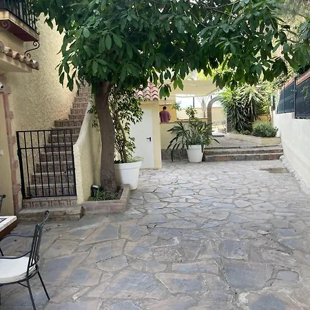 Playa Sin Aglomeraciones, Tarifas Especiales Cerca De Puerto Banus 埃斯特波纳