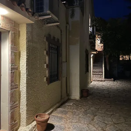 Playa Sin Aglomeraciones, Tarifas Especiales Cerca De Puerto Banús