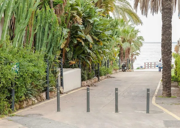 Playa Sin Aglomeraciones, Tarifas Especiales Cerca De Puerto Banus 埃斯特波纳