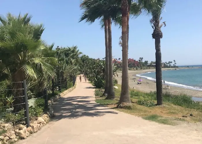 Playa Sin Aglomeraciones, Tarifas Especiales Cerca De Puerto Banús Apartamento Estepona
